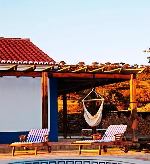 בית מלון כפרי O Monte Do Alhinho Turismo Rural