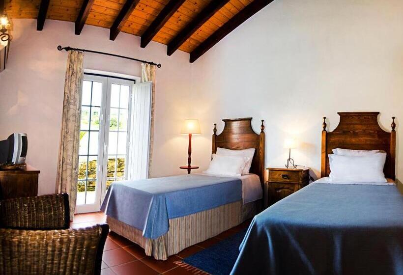 בית מלון כפרי O Monte Do Alhinho Turismo Rural