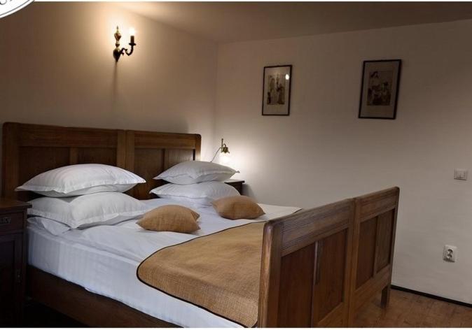 Pensiune Restaurant Tara Luanei