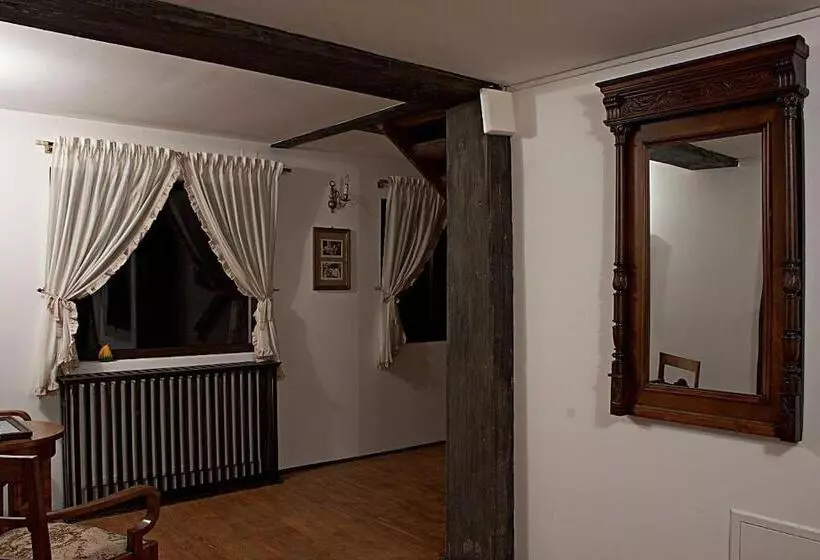 Pensiune Restaurant Tara Luanei