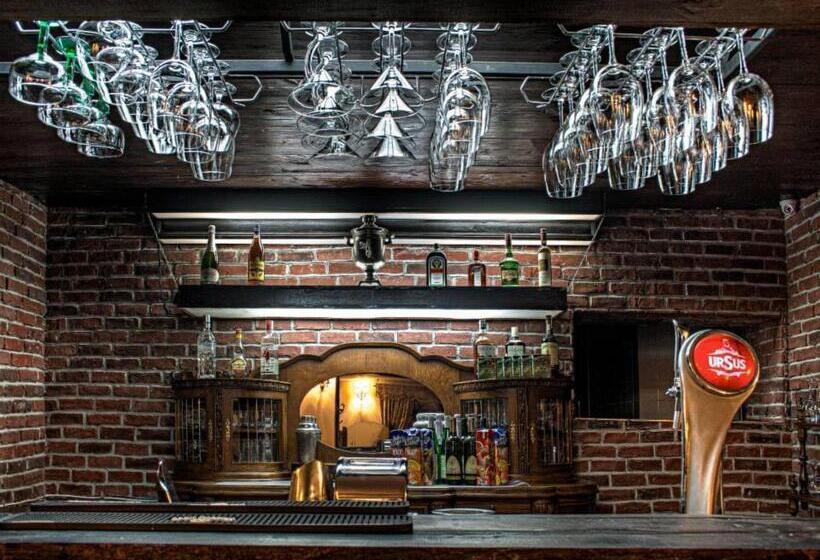 Pensiune Restaurant Tara Luanei