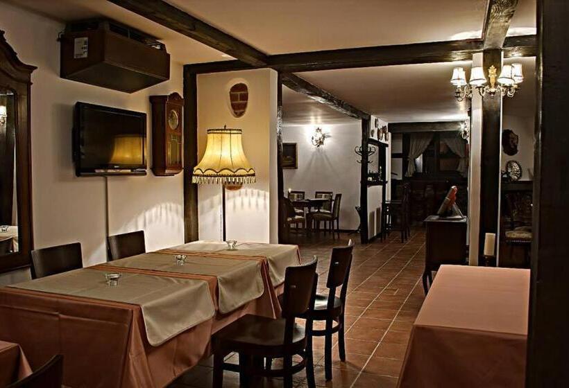 Pensiune Restaurant Tara Luanei