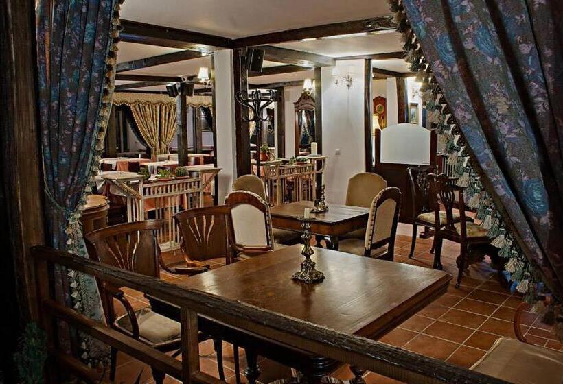 Pensiune Restaurant Tara Luanei