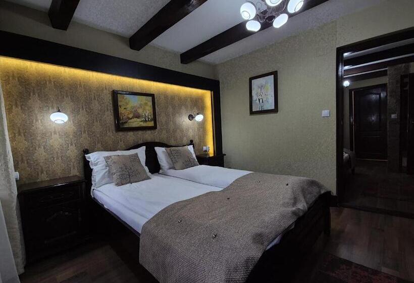 Pensiunea Dumbrăvița