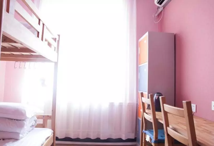 ユースホステル 大连天天青旅民宿