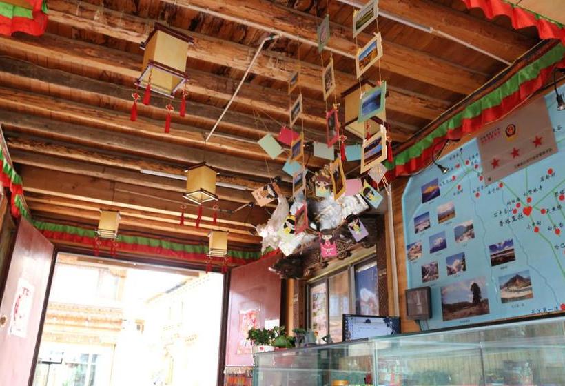 Hospedaria Shangajoy Seasons Inn