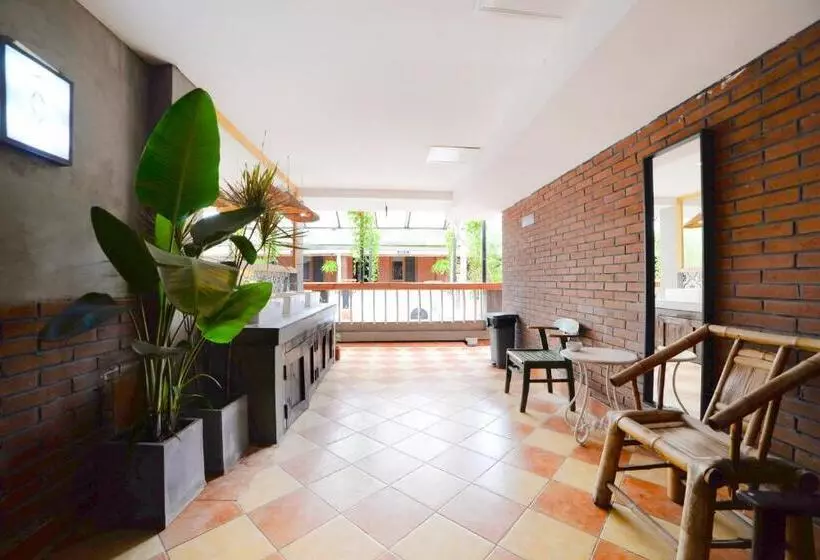 Chengdu Mix Hostel Courtyard Poshpacker