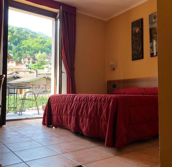 בית מלון כפרי Adler