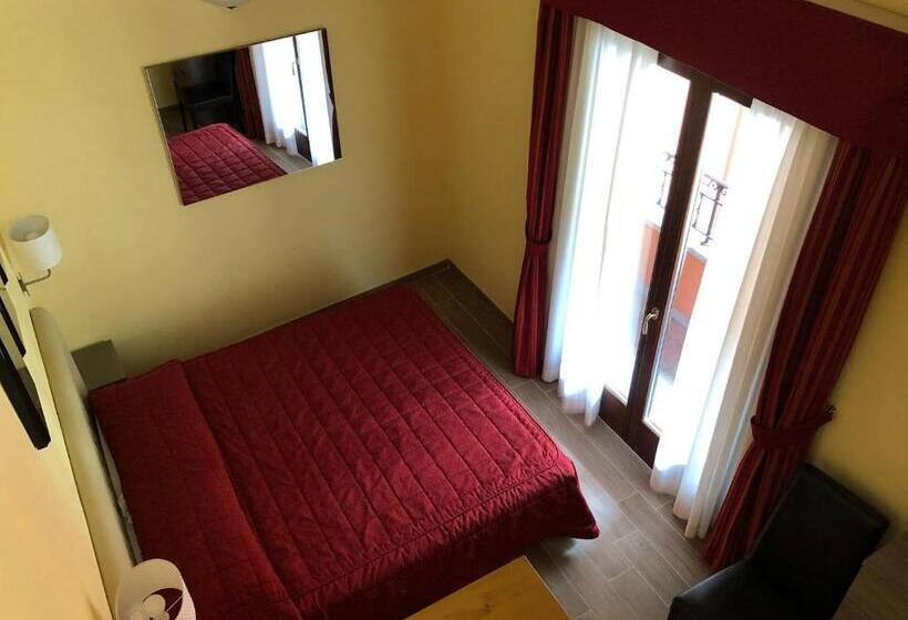 בית מלון כפרי Adler