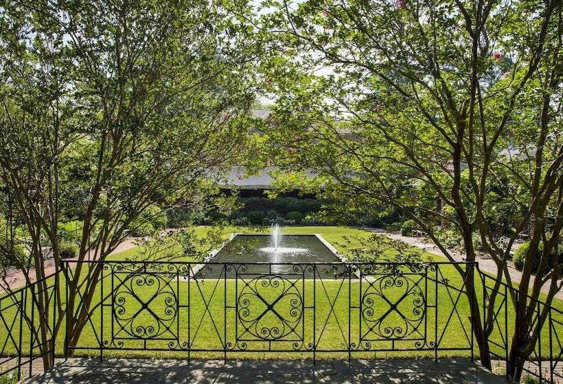 فندق Williamsburg Lodge, Autograph Collection