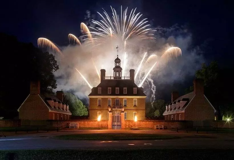 ホテル Williamsburg Lodge, Autograph Collection