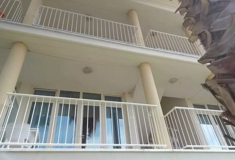هتل Albachiara Inn