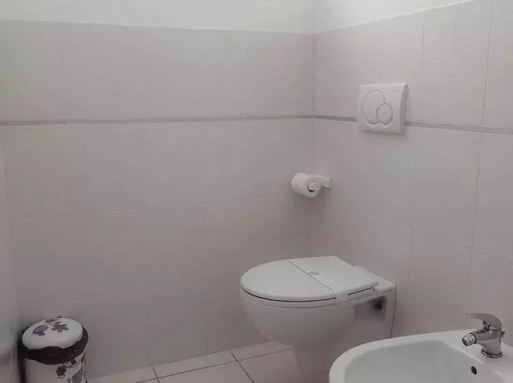هتل Albachiara Inn
