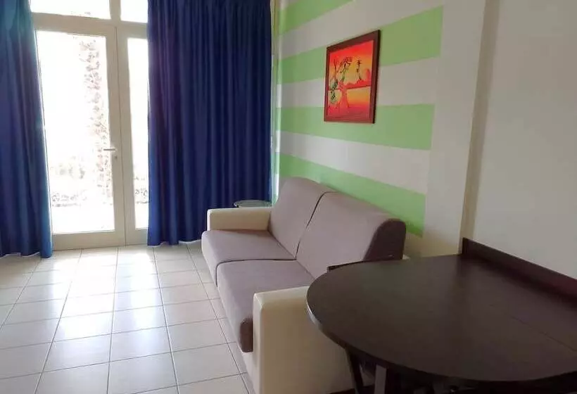 هتل Albachiara Inn