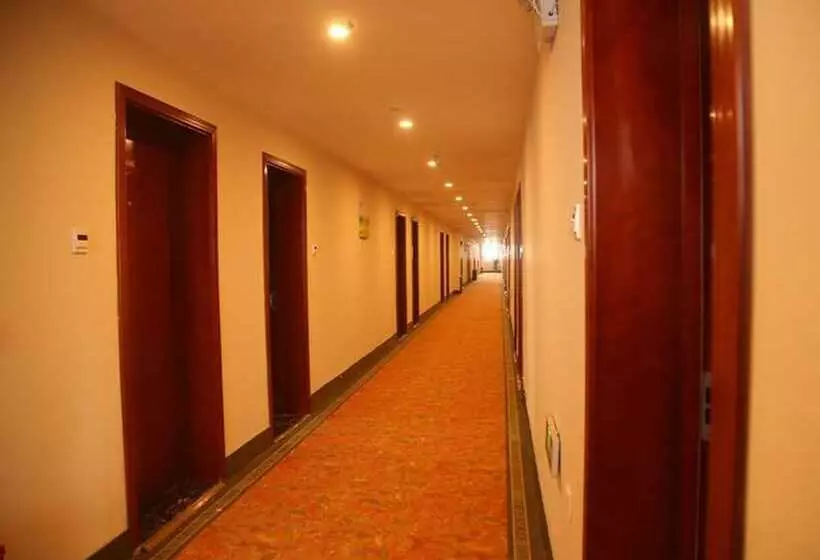 Hotelli Greentree Inn Henan Shangqiu Normal College Wenhuawestroad Business