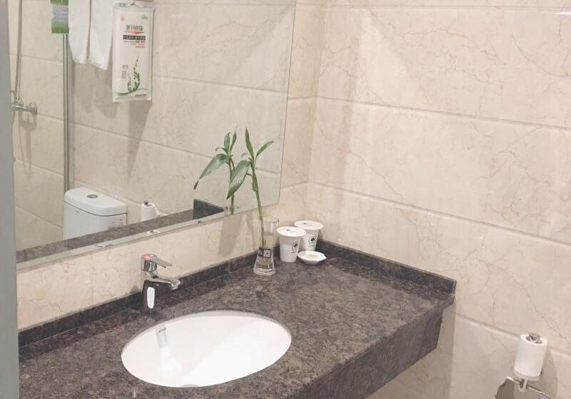 Otel Greentree Inn Anhui Xuancheng Jixi Guangming Palace Business