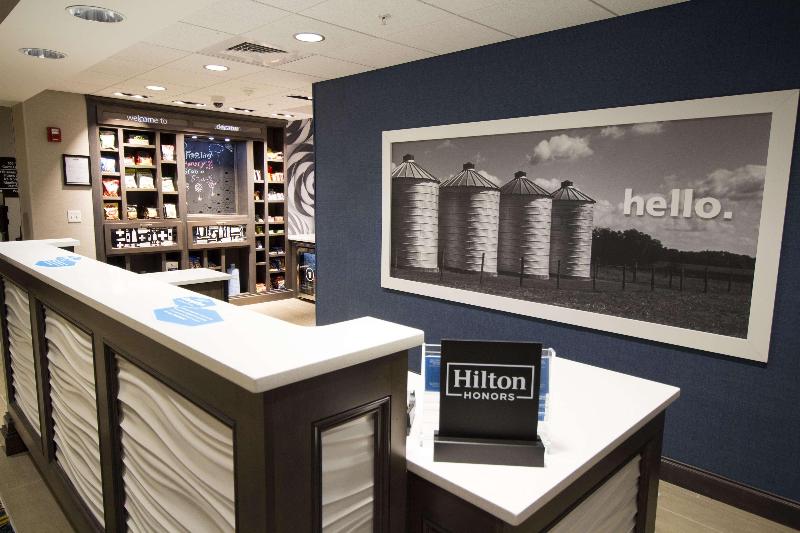 Отель Hampton Inn Decatur Mt. Zion