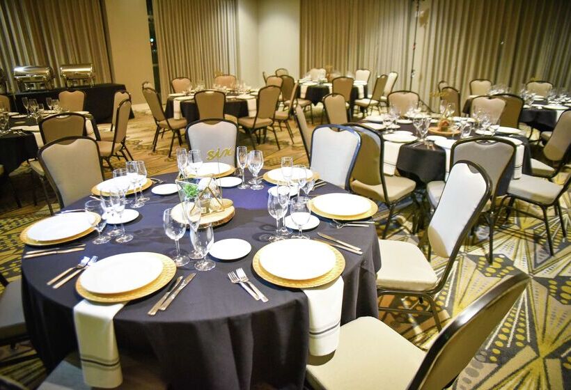 Отель Hilton Garden Inn Santa Barbara/goleta