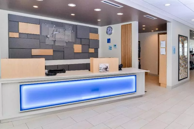 ホテル Holiday Inn Express & Suites   Ogallala, An Ihg