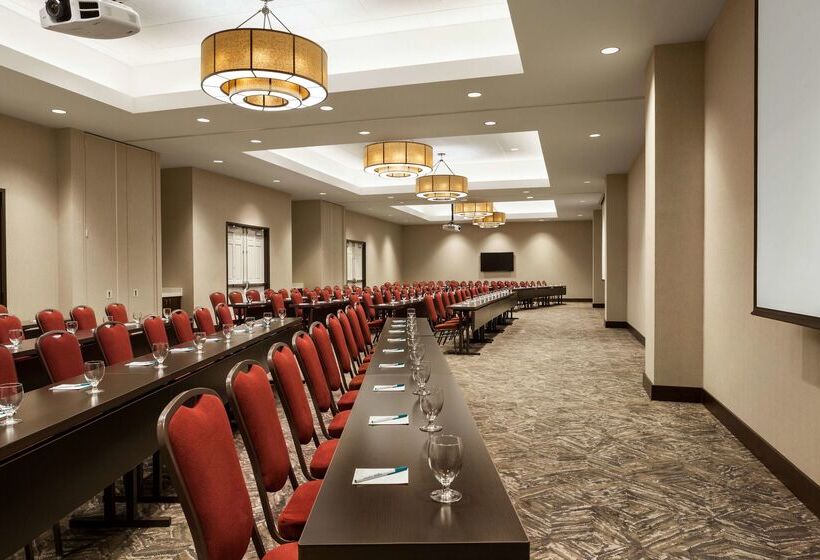 هتل Homewood Suites By Hilton Charlotte/southpark