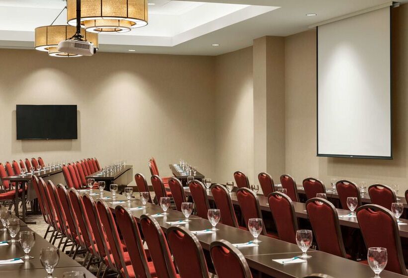 هتل Homewood Suites By Hilton Charlotte/southpark