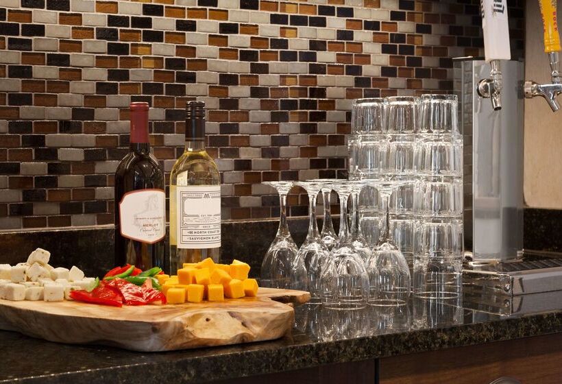 هتل Homewood Suites By Hilton Charlotte/southpark