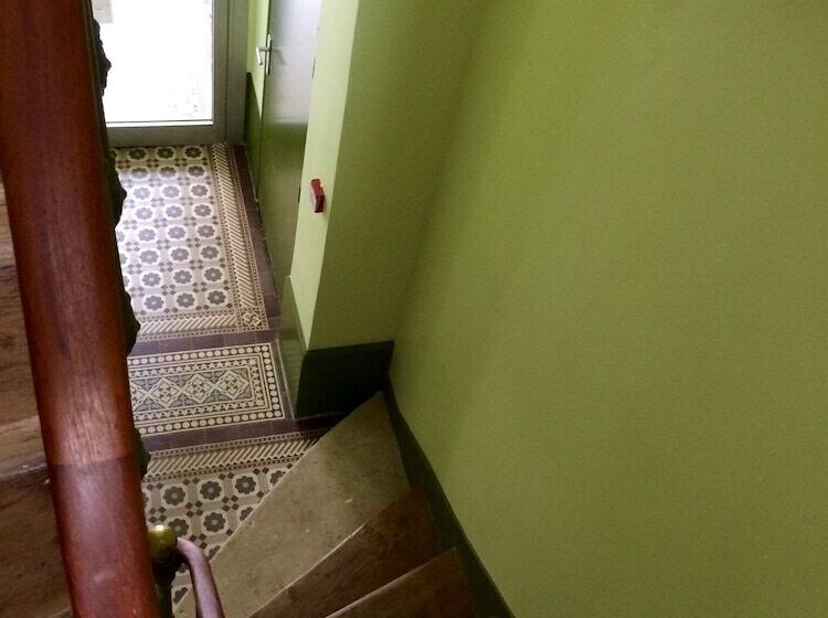 Hotel Hôtel Azur Montmartre