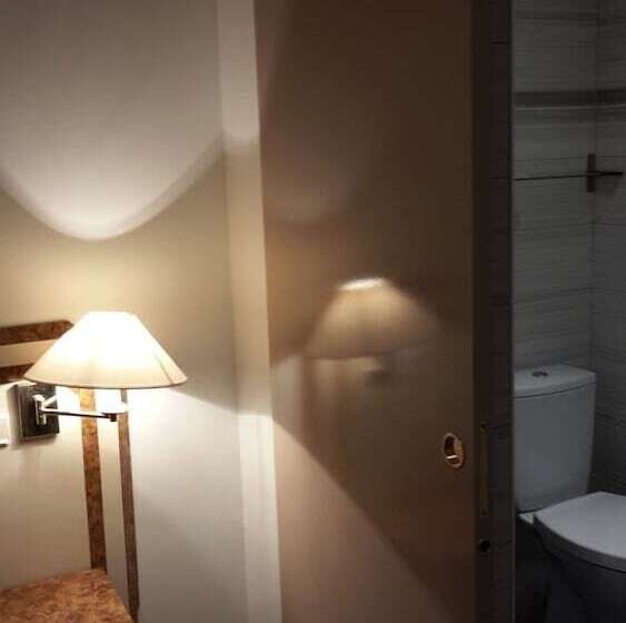 Hotel Hôtel Azur Montmartre