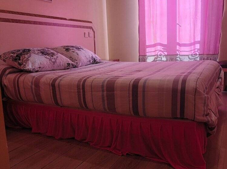 Hotel Hôtel Azur Montmartre