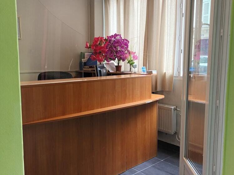 Hotel Hôtel Azur Montmartre