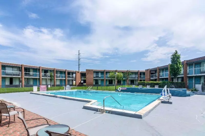 Hotelli Rest And Relax Inn