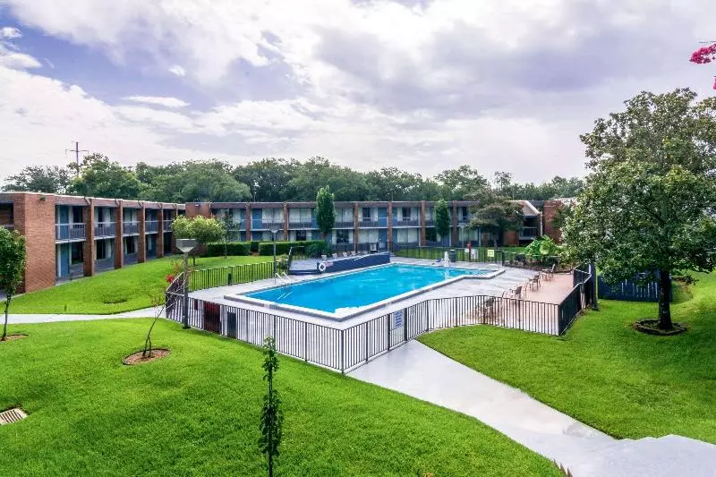 Hotelli Rest And Relax Inn