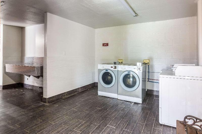 Hotel Rest And Relax Inn