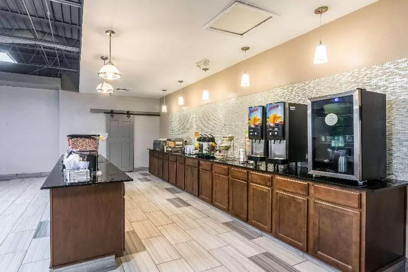 Hotelli Rest And Relax Inn