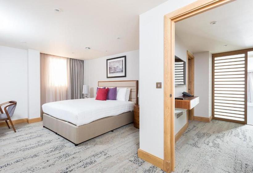 هتل Sanctum International Serviced Apartments Belsize