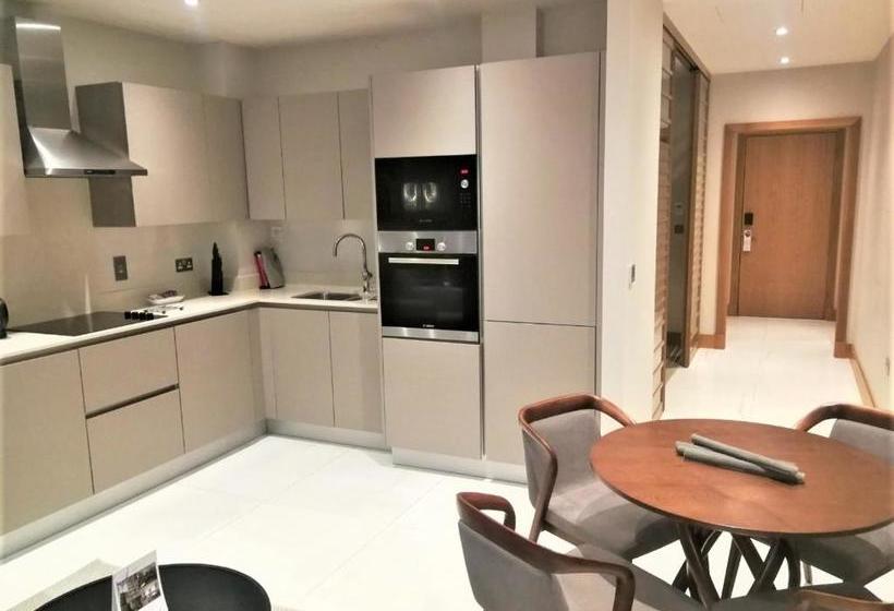 هتل Sanctum International Serviced Apartments Belsize