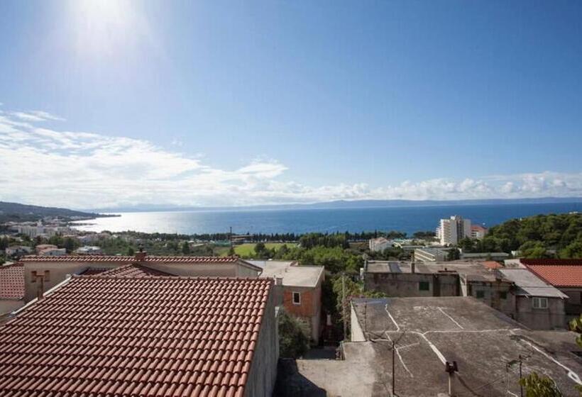 Apartments Zelic Tucepi