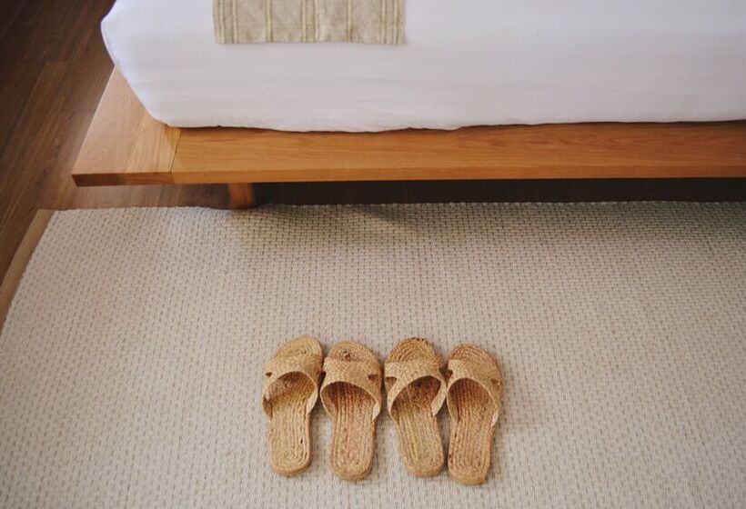 مبيت وإفطار Eat Sleep Cafe & Bed