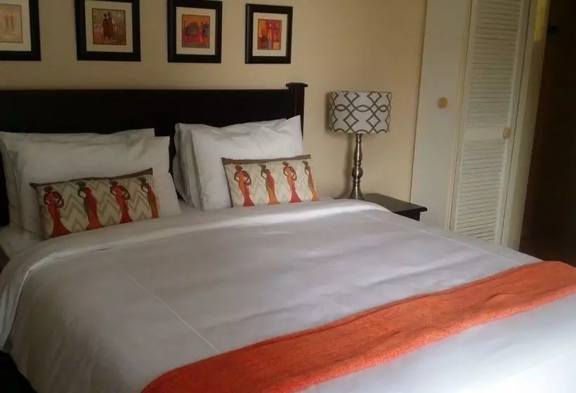 تختخواب و صبحانه Sollunaa Guesthouse
