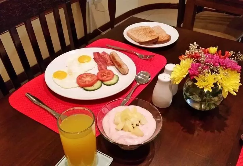 تختخواب و صبحانه Sollunaa Guesthouse