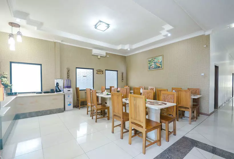هتل Airy Sadang Veteran 1 Purwakarta