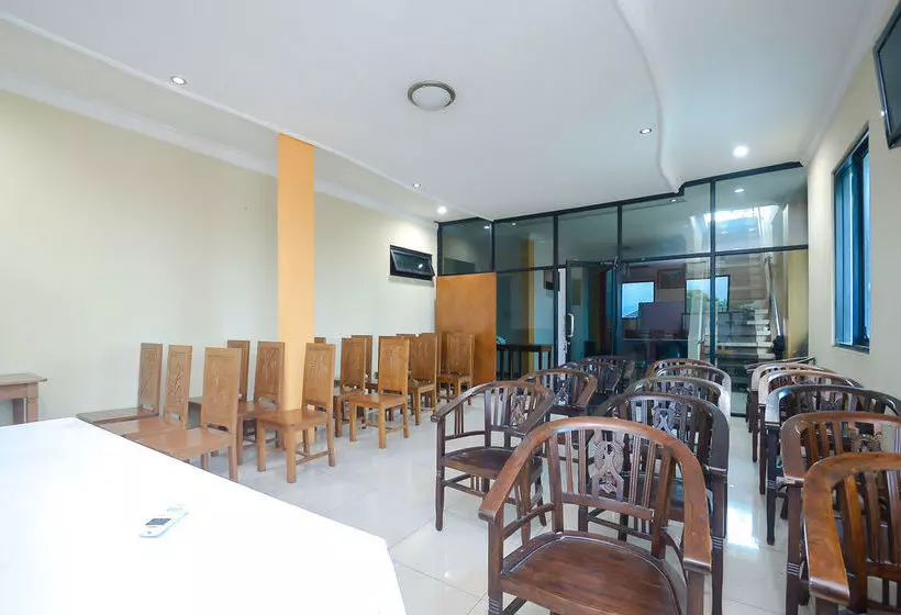 هتل Airy Sadang Veteran 1 Purwakarta