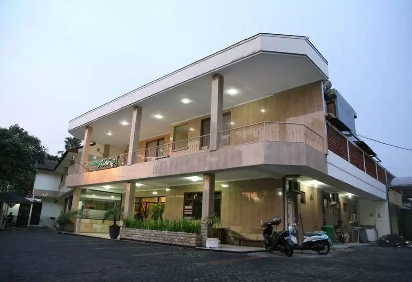 Otel Aloha Malang
