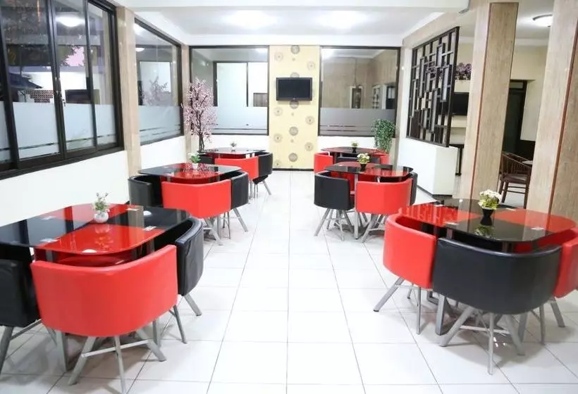 Otel Aloha Malang