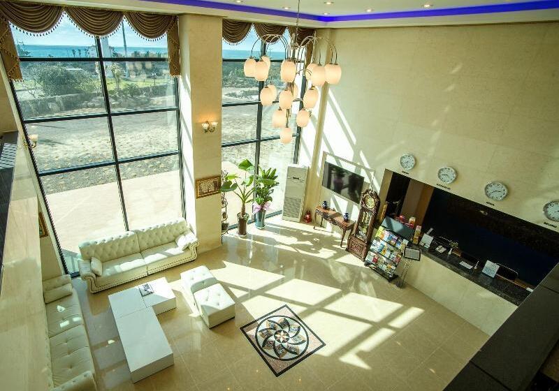 בית מלון כפרי Blue Hawaii