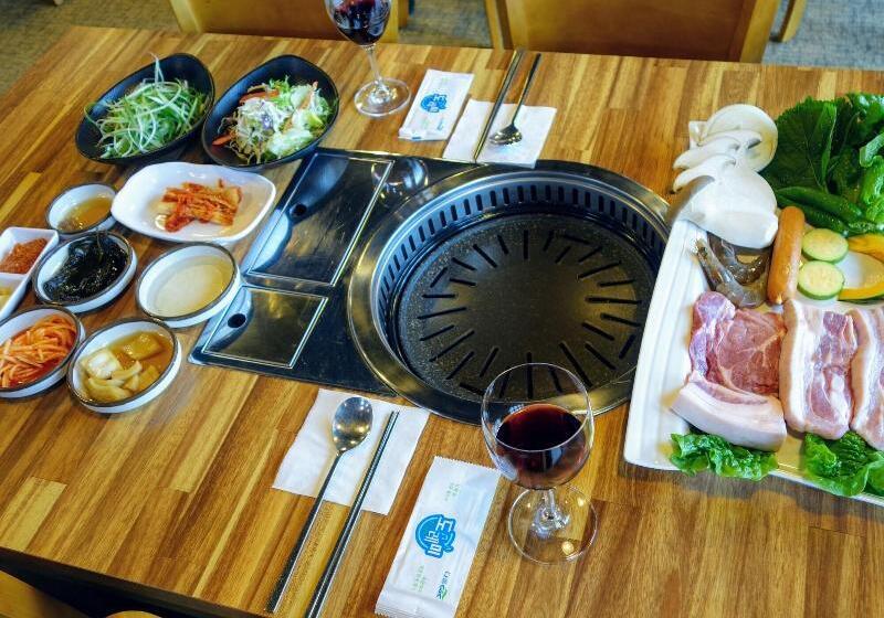 בית מלון כפרי Blue Hawaii