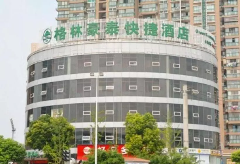 Hotelli Greentree Inn Jiangsu Wuxi New District High Speed Rail Station Newland Family Express
