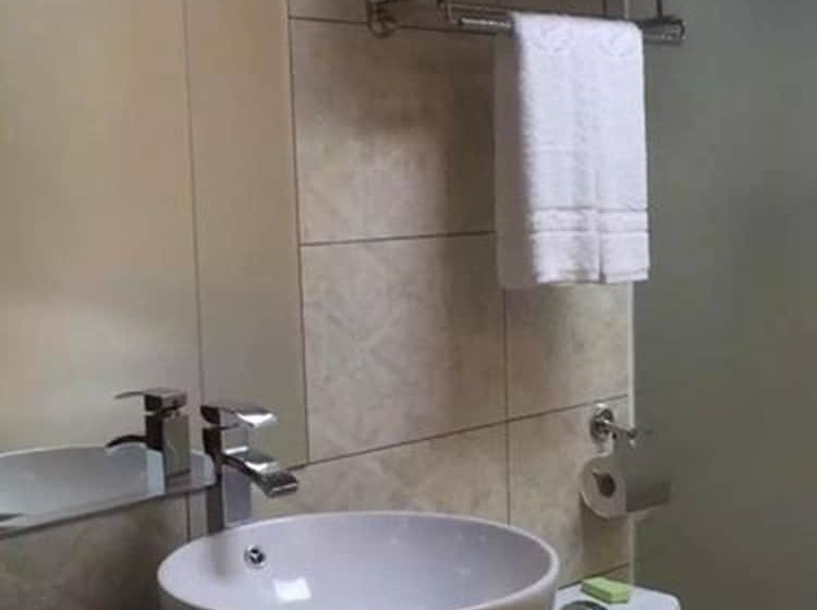 בית מלון כפרי Jian Guo Grand