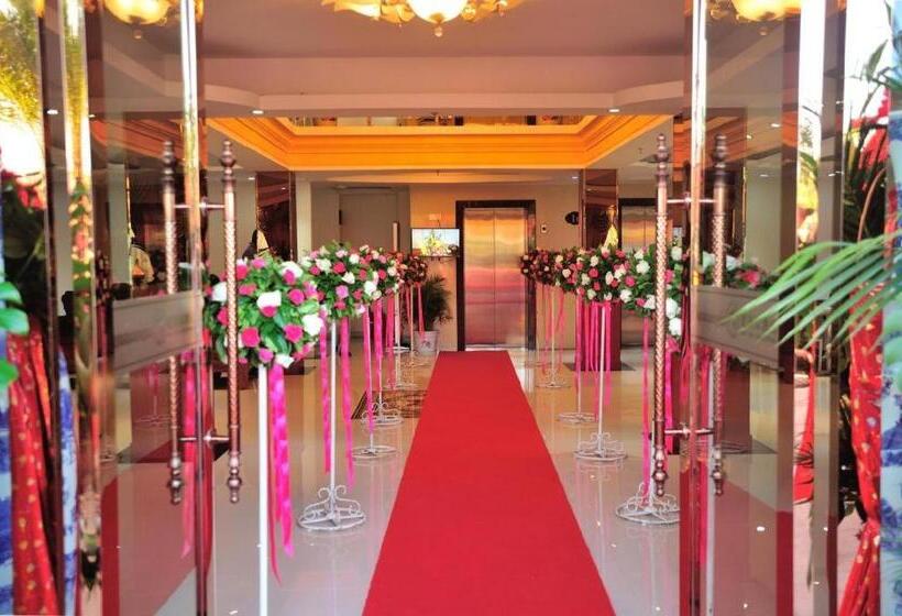 בית מלון כפרי Jian Guo Grand