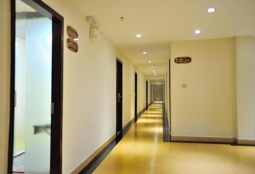 בית מלון כפרי Jian Guo Grand